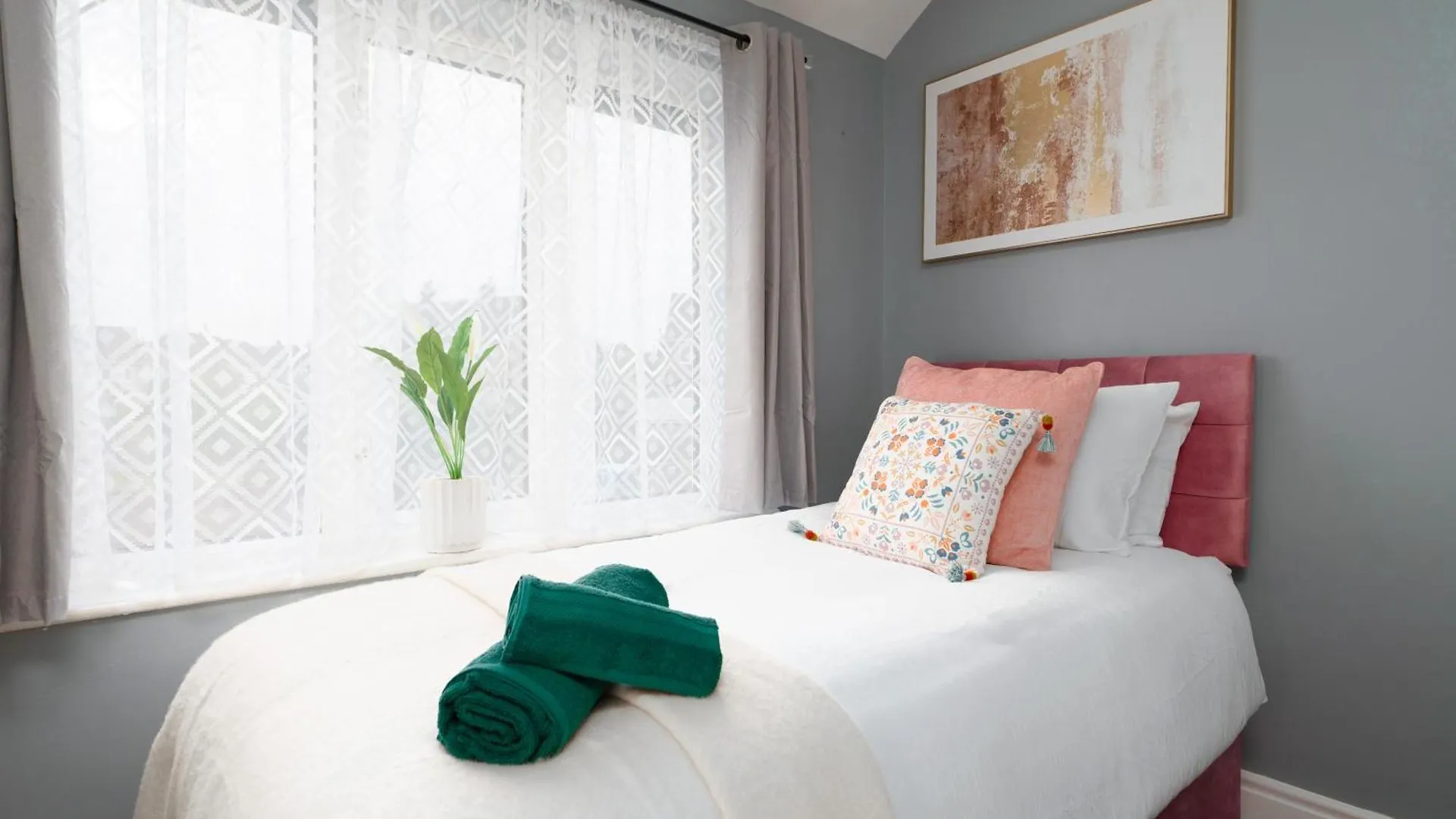 Warmsworth Modern 3 Bed Minutes From The A1 & The Races! 빌라